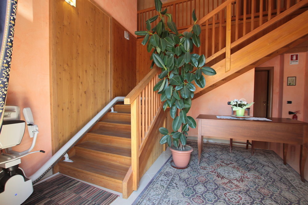 Agriturismo Tre Rondini เลนญาโก ภายนอก รูปภาพ