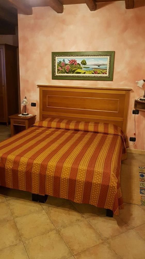 Agriturismo Tre Rondini เลนญาโก ภายนอก รูปภาพ
